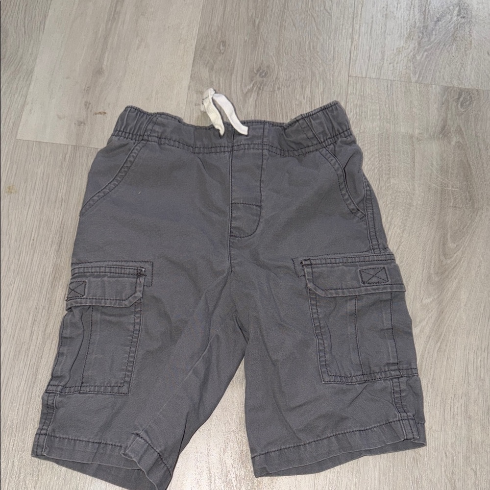 Boys Carter’s cargo grey shorts